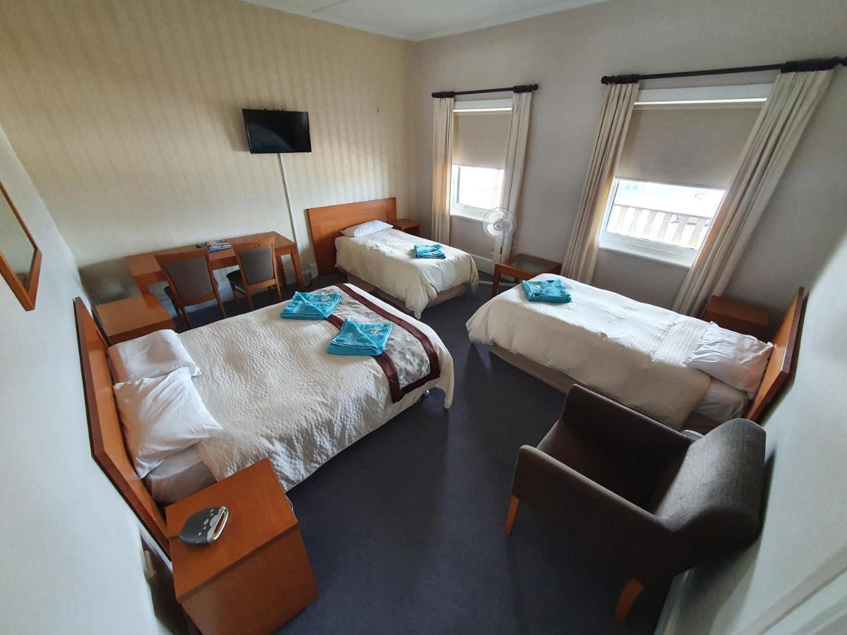 The Victoria Hotel 포트 맥도넬 외부 사진